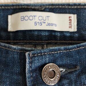 SIZE 10 S/C  515 BOOTCUT  LEVI JEANS